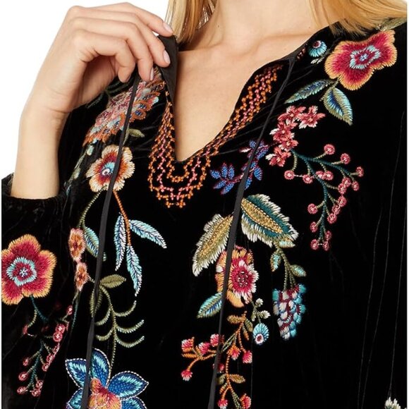 Johnny Was Ardell Velvet Relaxed Blouse Floral Embroidery Top Shirt Black NEW - Picture 6 of 8